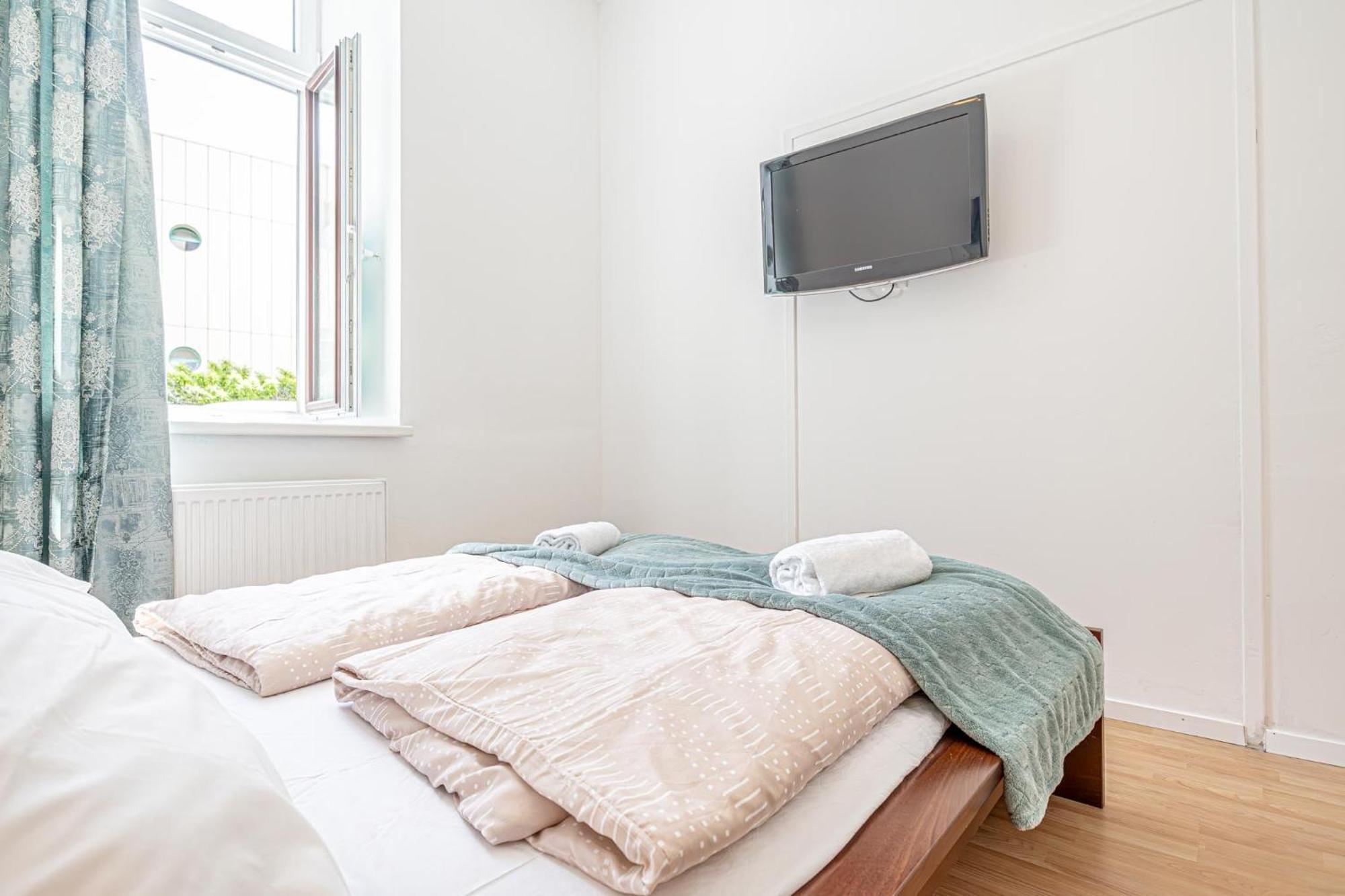 Loevly Shared 6Br With Garden Near Danube & Millenium City 비엔나 외부 사진