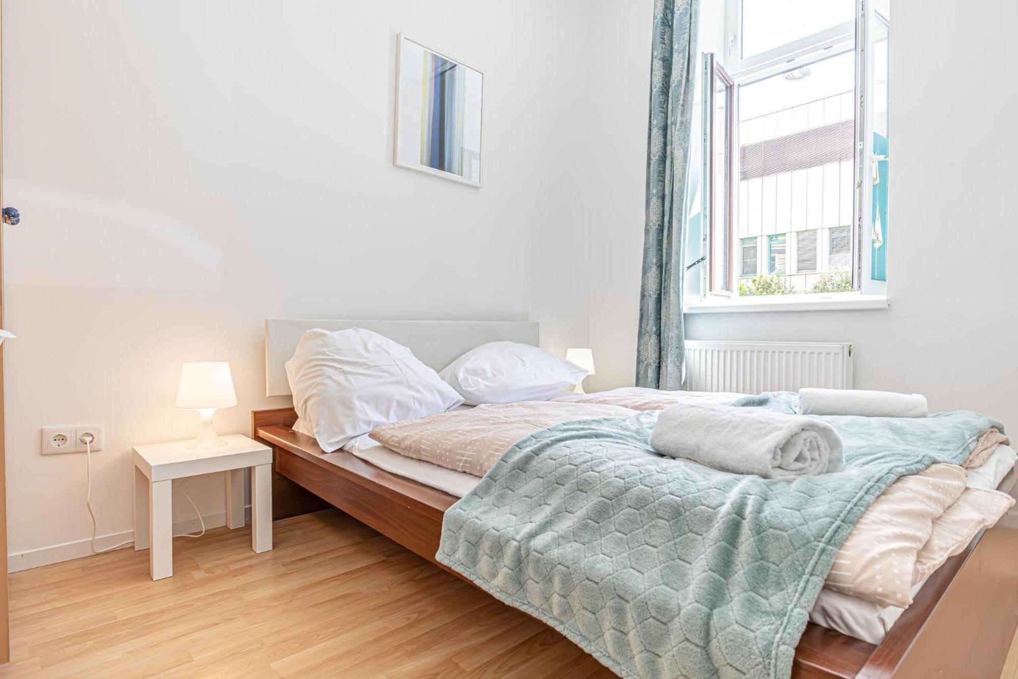 Loevly Shared 6Br With Garden Near Danube & Millenium City 비엔나 외부 사진