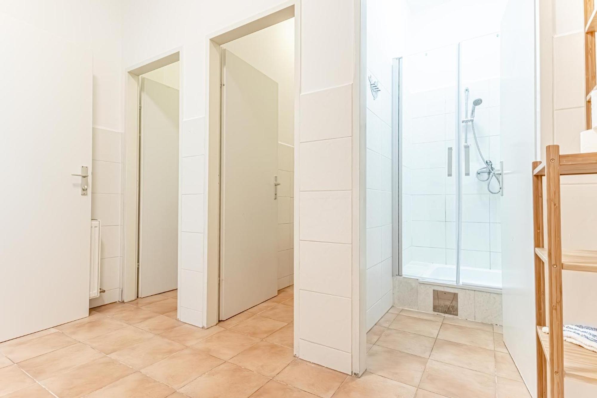 Loevly Shared 6Br With Garden Near Danube & Millenium City 비엔나 외부 사진