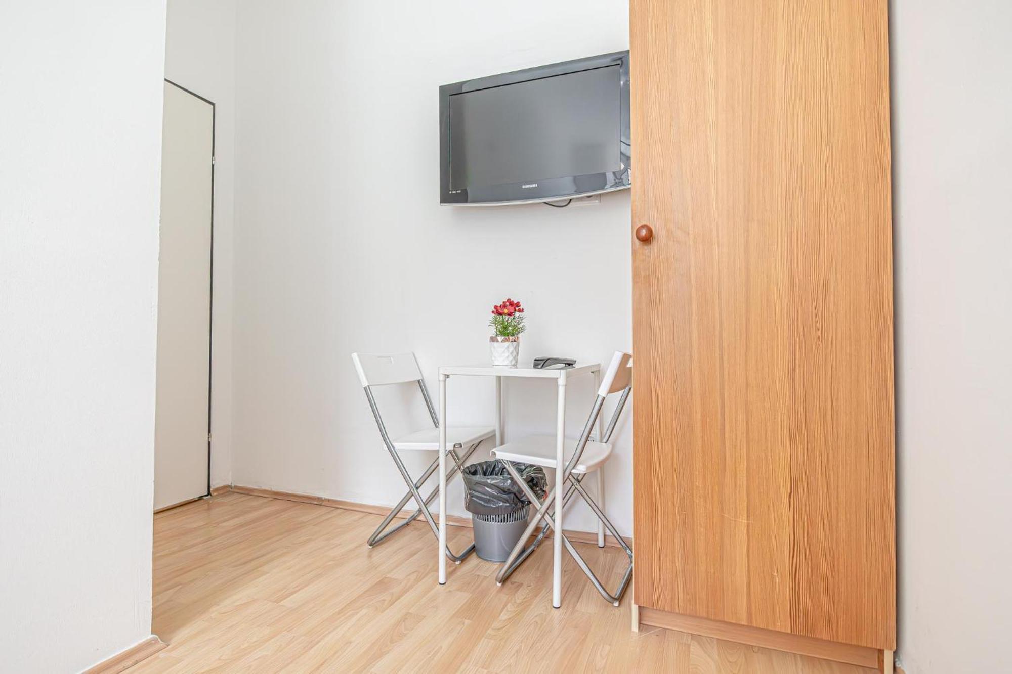 Loevly Shared 6Br With Garden Near Danube & Millenium City 비엔나 외부 사진