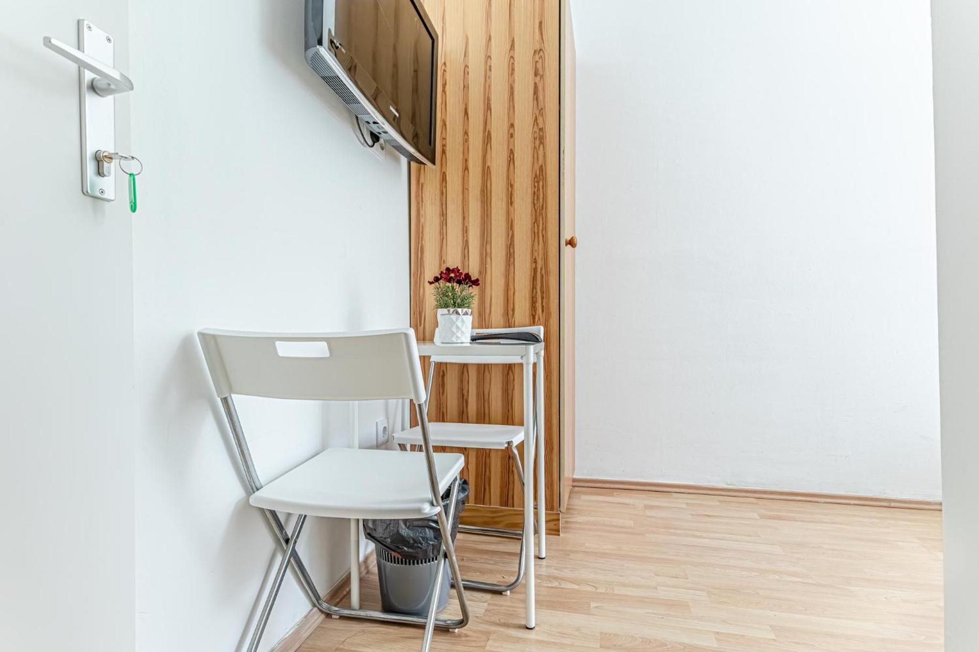 Loevly Shared 6Br With Garden Near Danube & Millenium City 비엔나 외부 사진