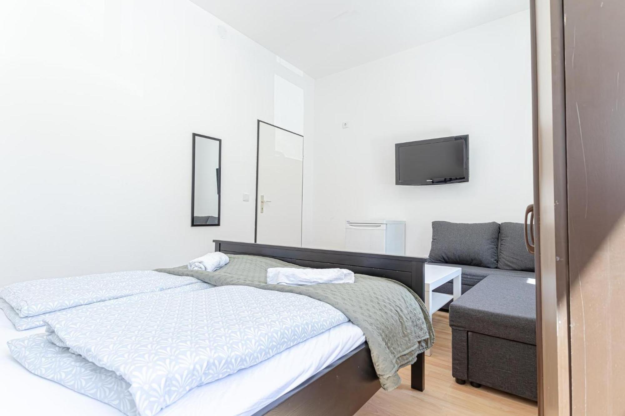 Loevly Shared 6Br With Garden Near Danube & Millenium City 비엔나 외부 사진