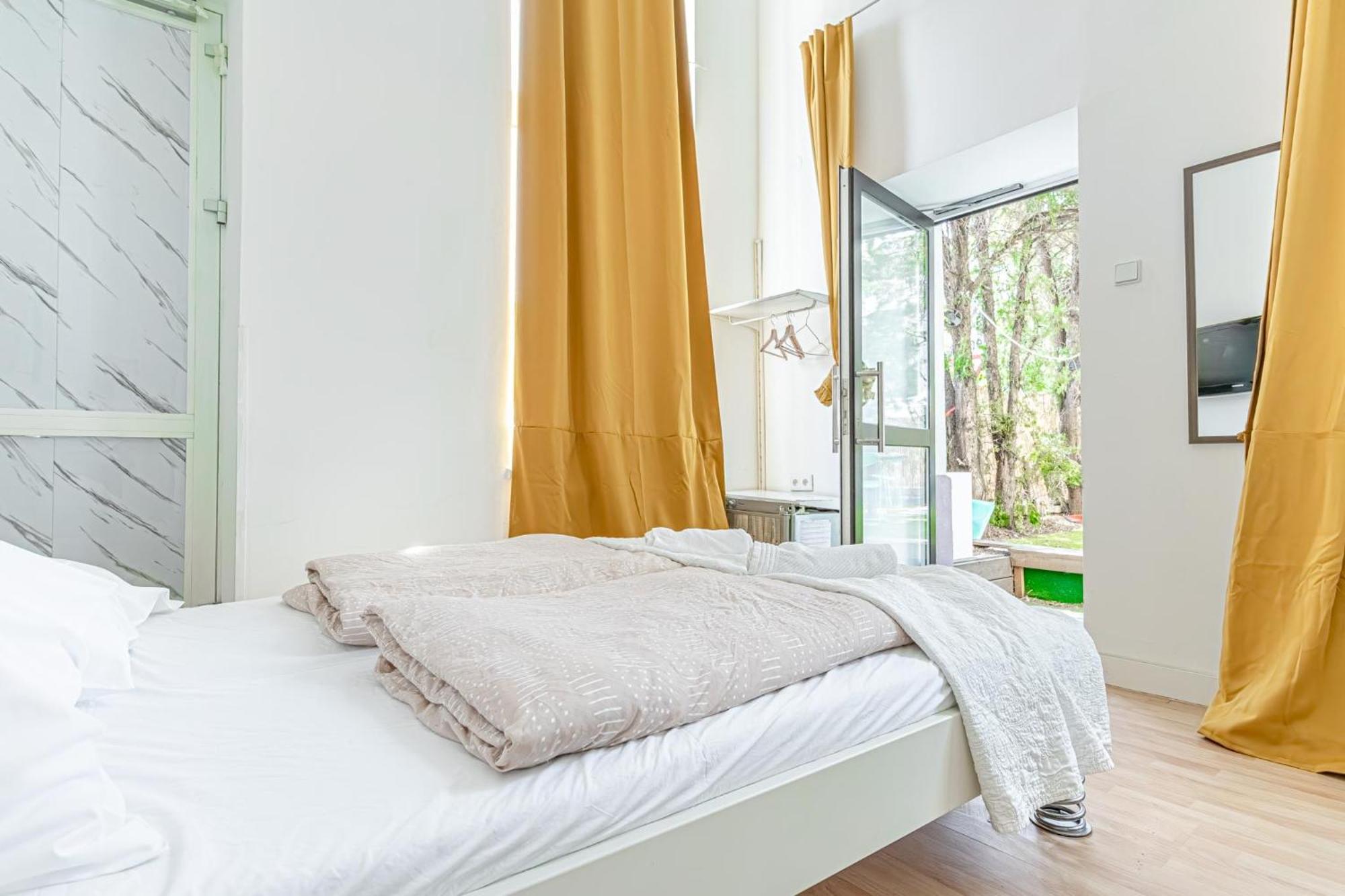Loevly Shared 6Br With Garden Near Danube & Millenium City 비엔나 외부 사진